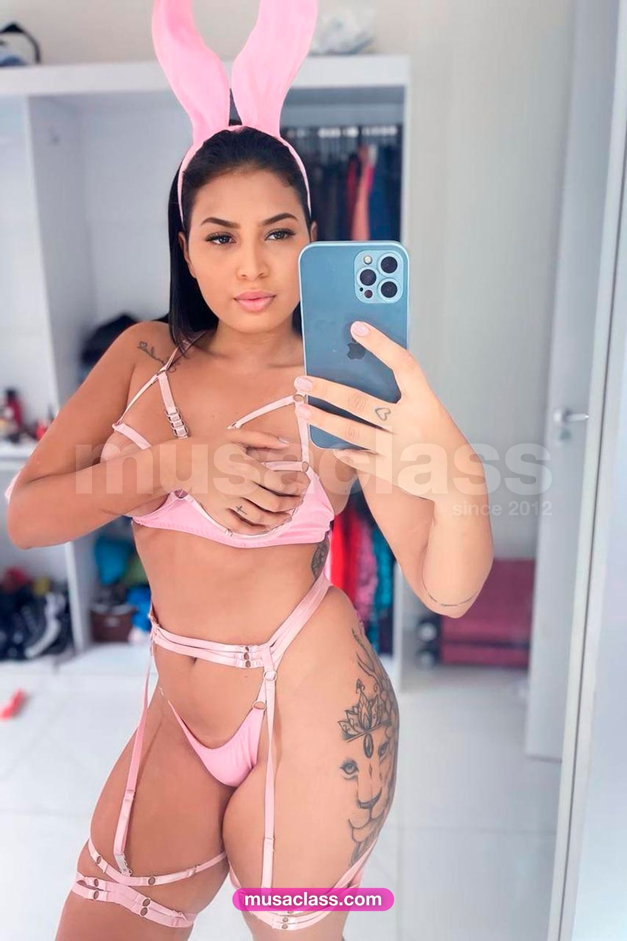 Foto Profissional de Mari Baianinha em  - 15